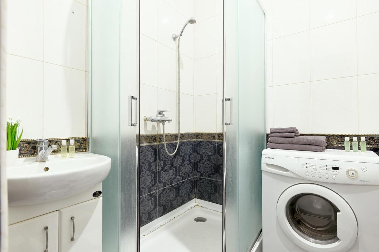 S12-58 Modern Aparthotel With Two 2Bedrooms In Central Kiev - Bessarabska Squere - Gulliver Mall - Olympic Stadium - Palace Of Sports - Saksahanskoho St, 12Б Εξωτερικό φωτογραφία