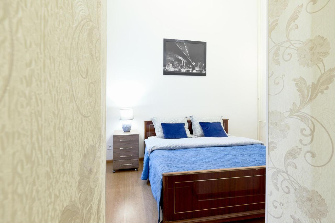 S12-58 Modern Aparthotel With Two 2Bedrooms In Central Kiev - Bessarabska Squere - Gulliver Mall - Olympic Stadium - Palace Of Sports - Saksahanskoho St, 12Б Εξωτερικό φωτογραφία
